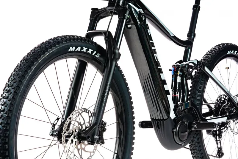 Bicicleta eléctrica de montaña Giant Stance E+ 1 en negro-5