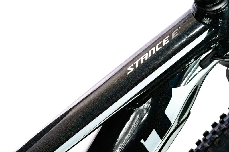 Bicicleta eléctrica de montaña Giant Stance E+ 1 en negro-1